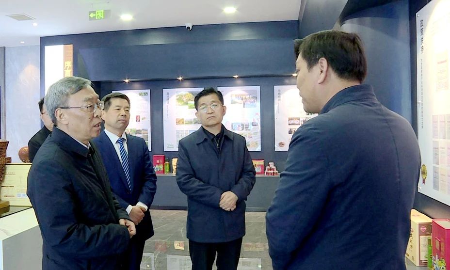 省政协一段后.jpg 省政协一段后.jpg